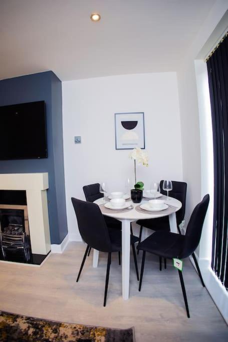 Isinmi Home - Close To Mcr City Mánchester Exterior foto